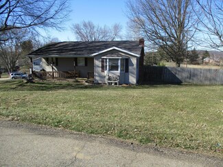 2585 Lisa Kim Ln, Nashport, OH 43830