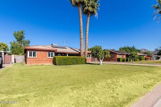 826 E Lamar Rd, Phoenix, AZ 85014