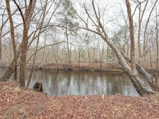 716 E Black Creek Rd, Florence, SC 29506