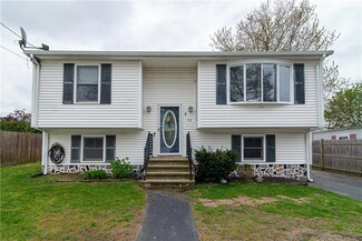 46 Middle St, Riverside, RI 02915