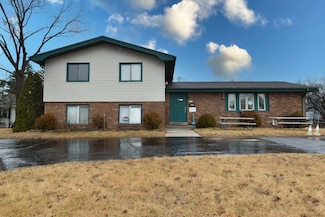 4550 W Bradley Rd, Brown Deer, WI 53223