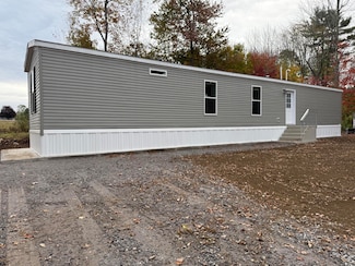 33 Bush Ln, Litchfield, ME 04350