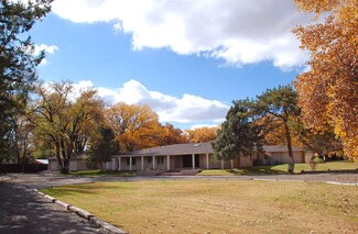 6767 Guadalupe Trail NW, Los Ranchos, NM 87107