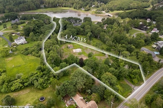 2 Elijah Ln, York, ME 03909