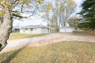 5190 W Leonard Springs Rd, Bloomington, IN 47403