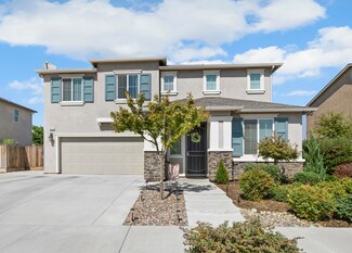 4016 E Kaweah Ave, Visalia, CA 93292