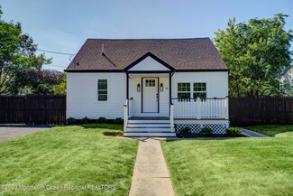 19 Sunset Place, North Middletown, NJ 07748