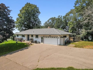 7305 Argenta Ct, Inver Grove Heights, MN 55077