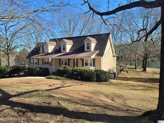 21051 Logan Dr, Lake View, AL 35111