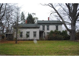 919 Tod Ave NW, Warren, OH 44485