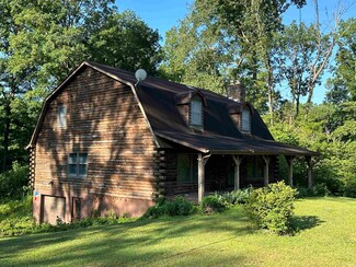20 Woodland Way, Mitchell, IN 47446