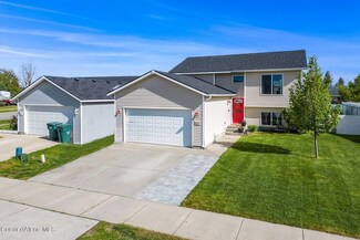 2879 E Knapp Cir, Post Falls, ID 83854