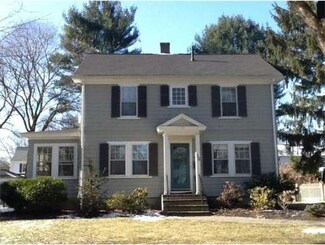 24 Cavanaugh Rd, Wellesley Hills, MA 02481
