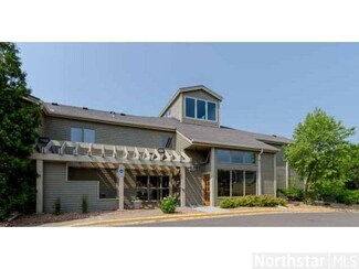 1372 Carling Dr, St. Paul, MN 55108