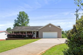 661 Playground Rd, Walhalla, SC 29691