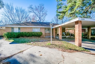 10201 Homestead Rd, Houston, TX 77016