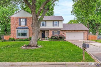 3121 SW Burlingame Rd, Topeka, KS 66611