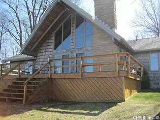 14837 Windward Ln, Henderson Harbor, NY 13651