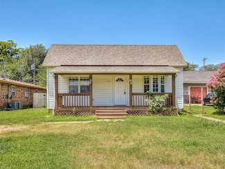 216 S 5th St, Noble, OK 73068