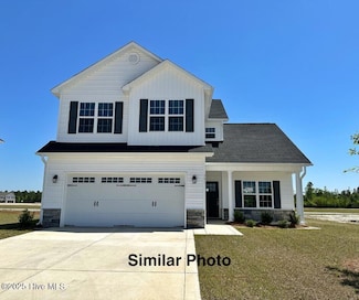 144 Sanctuary St, Jacksonville, NC 28546