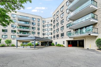 609 W South Orange Ave Unit 2N, South Orange, NJ 07079