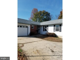 710 Bridgeboro St, Riverside, NJ 08075