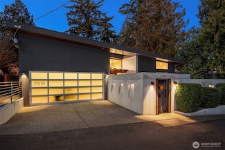 7918 Seward Park Ave S, Seattle, WA 98118