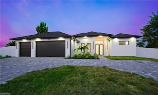 2219 Surfside Blvd, Cape Coral, FL 33991