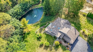 2377 Home Rd, Delaware, OH 43015