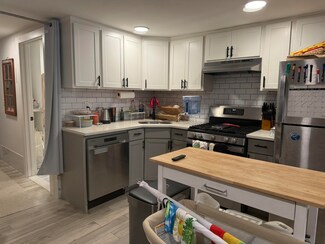 47 Astor Place Unit Grnd Fl, Jersey City, NJ 07304