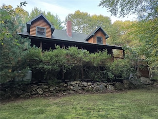 917 Tarkiln Rd, Harrisville, RI 02830