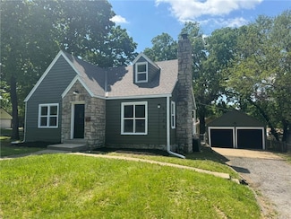 6724 Laurel Ave, Raytown, MO 64133