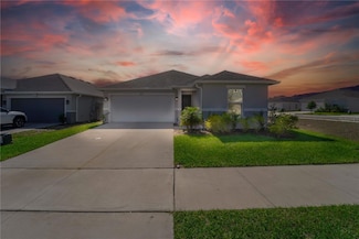 820 Overpool Ave, Champions Gate, FL 33896