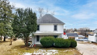 134 W Orange St, West Branch, IA 52358