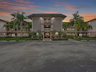 4900 Washington St Unit 203, Hollywood, FL 33021