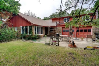 3070 Trailwood Dr E, Burleson, TX 76028