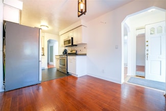 1405 Burke Ave, Bronx, NY 10469