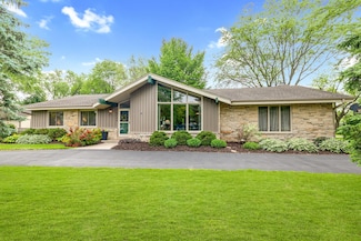 3200 Applegate Ct, Brookfield, WI 53005