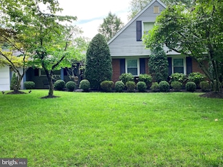 130 Club House Dr, Willingboro, NJ 08046