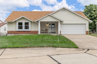 13 Robertridge Ct, Saint Charles, MO 63304