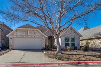 205 Arbor Glen Dr, Euless, TX 76039