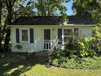 18 School St Unit 1, Geneva, IL 60134