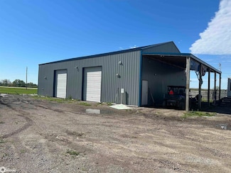 2777 211th Ave, Donnellson, IA 52625