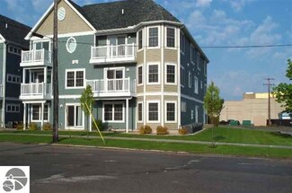 715 E State St Unit 31, Traverse City, MI 49686