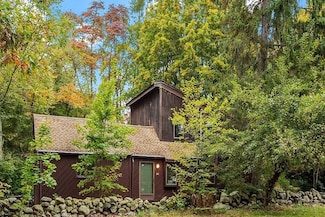 141 E Main St, Hopkinton, MA 01748