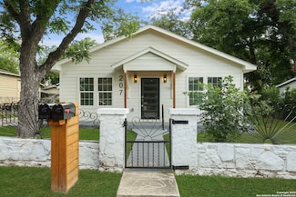 207 Alvarez Place, San Antonio, TX 78204