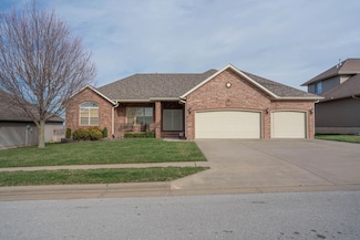 1466 S Natchez Rd, Republic, MO 65738