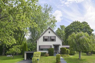 66 Turnpike St, Allenstown, NH 03275