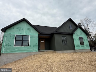 6 Husk Trail, Berkeley Springs, WV 25411