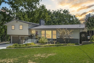 118 N Sunshine St, Branson, MO 65616